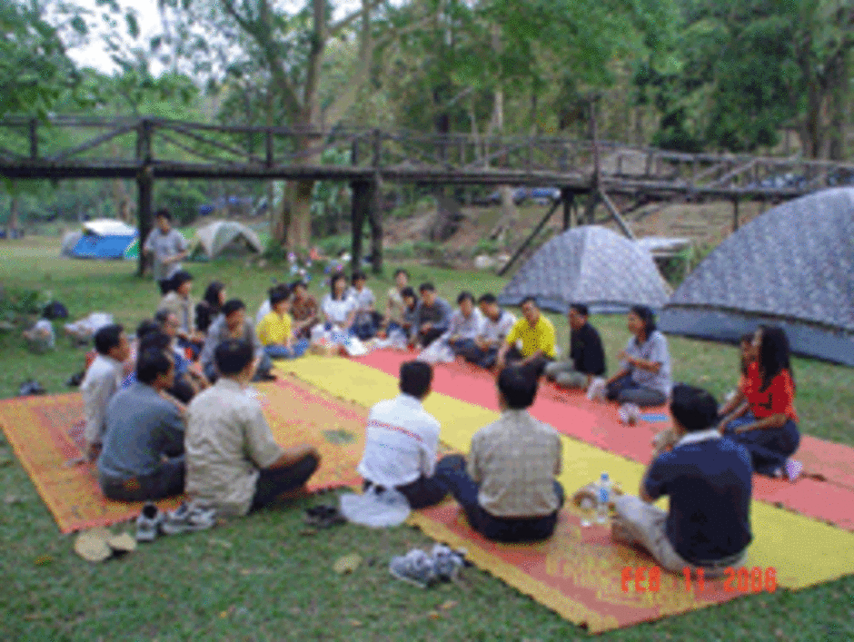 ล้อมวงฟังเรื่องเล่า ล้อมวงฟังเรื่องเล่า