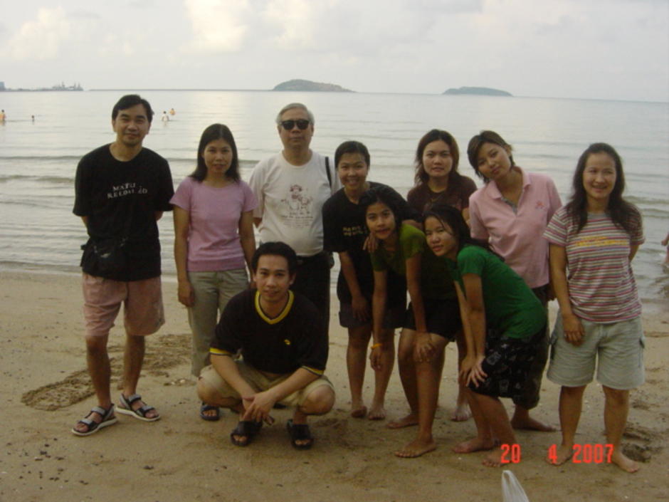 RT on beach