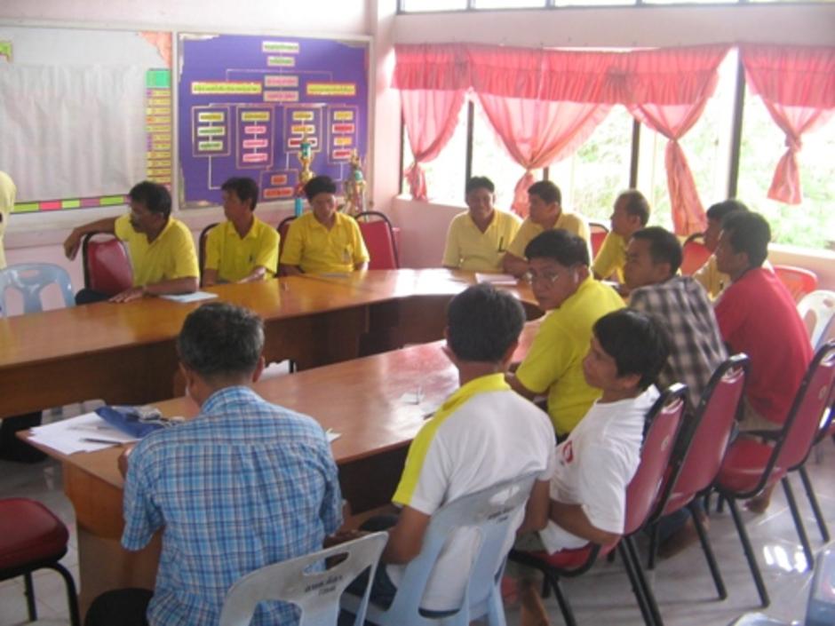 บรรยากาศของผู้นำชุมชนในห้อง บรรยากาศของผู้นำชุมชนในห้อง