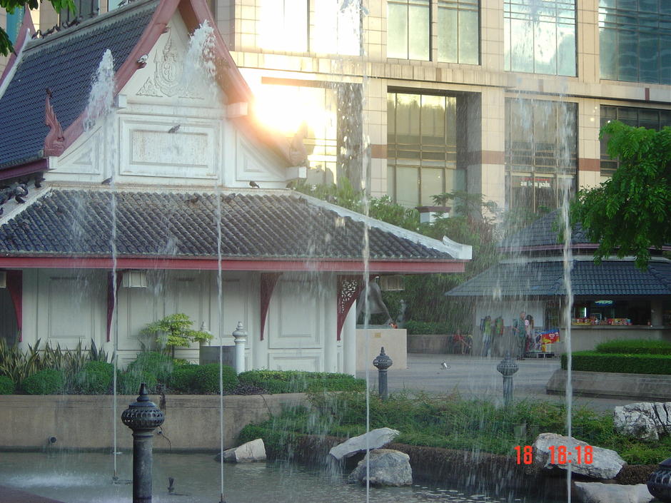 น้ำพุเต้นระบำ