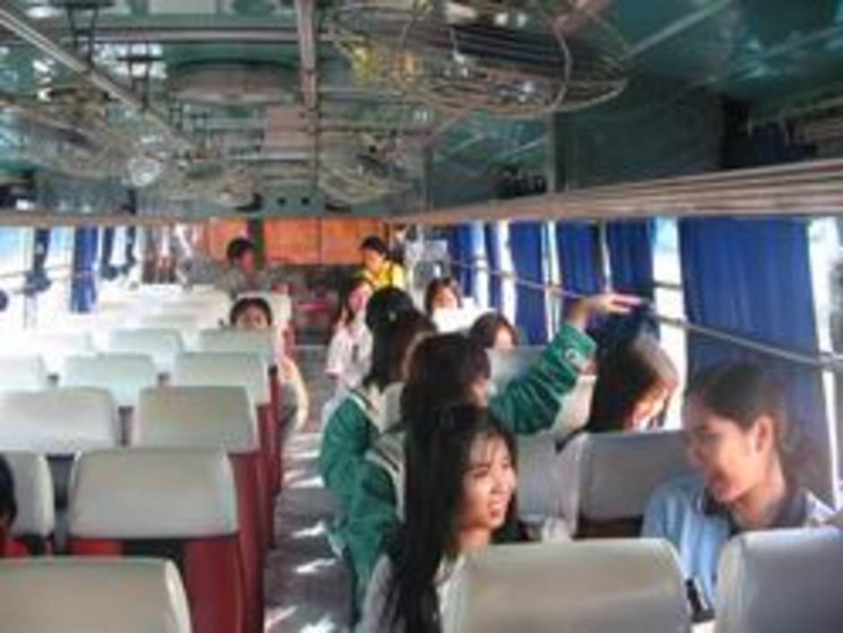 นิสิตที่ไปช่วย มีทั้งตรี โท เอก ครบ