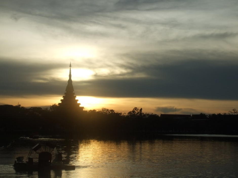 บึงแก่นนคร