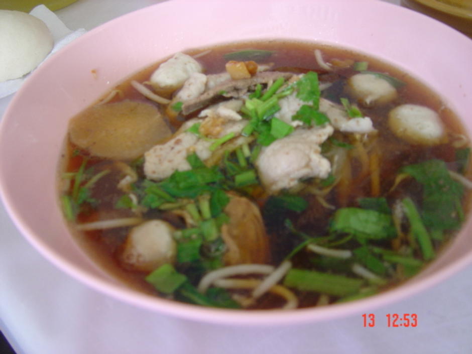 หมูน้ำตก