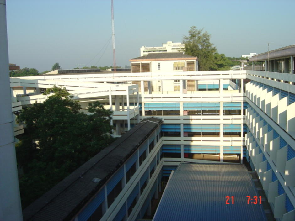 โรงพยาบาลศรีนครินทร์