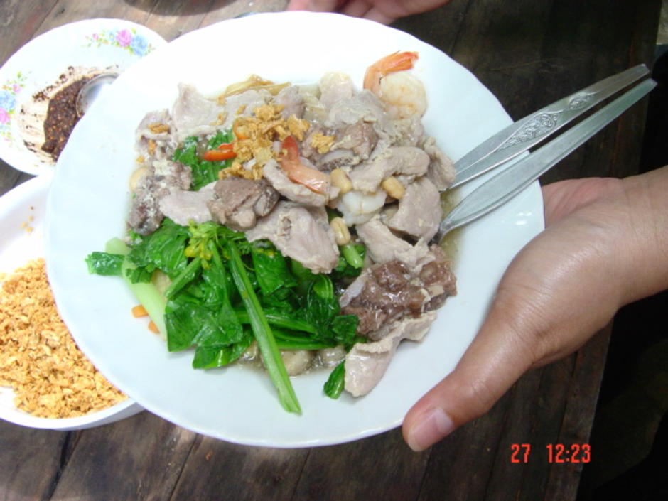 ราดหน้าเฮฮาศาสตร์
