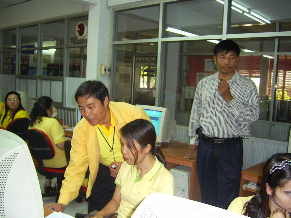 กิจกรรมสอนทำ Web  Blog
