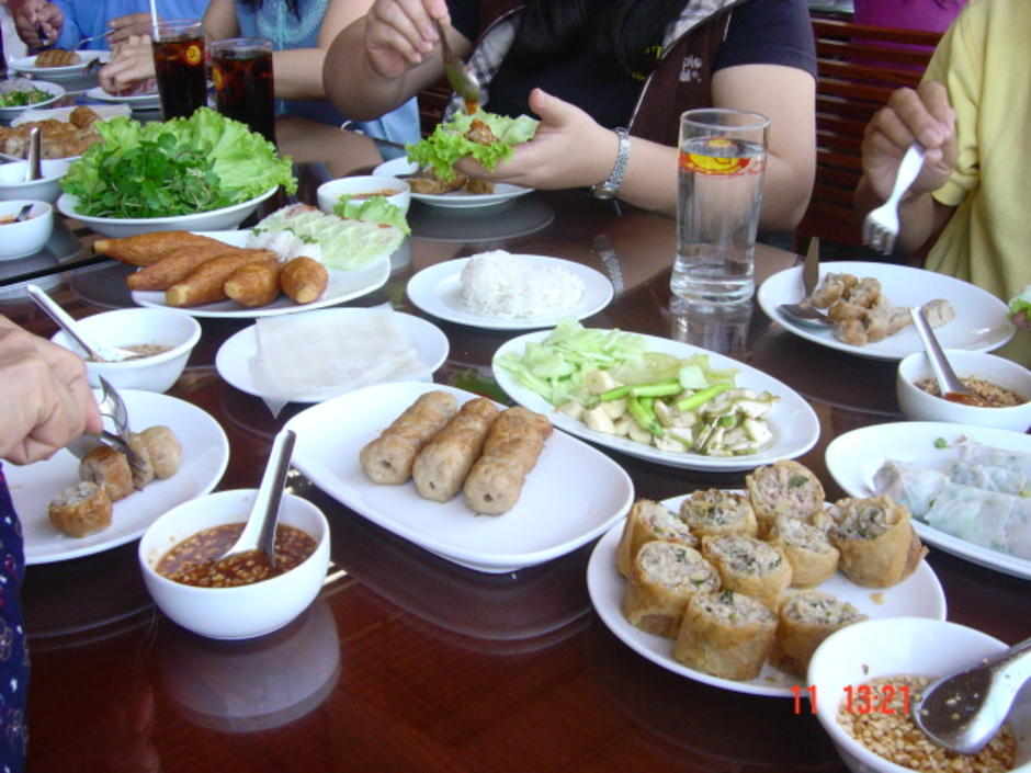 แดงหนมเนือง