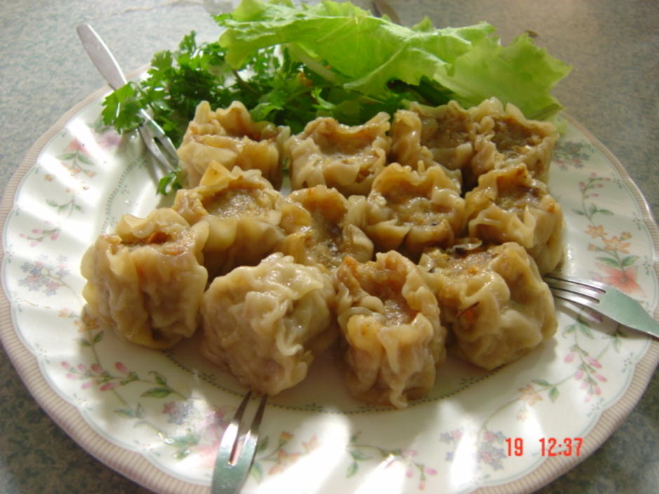 ขนมจีบหงษ์หยก