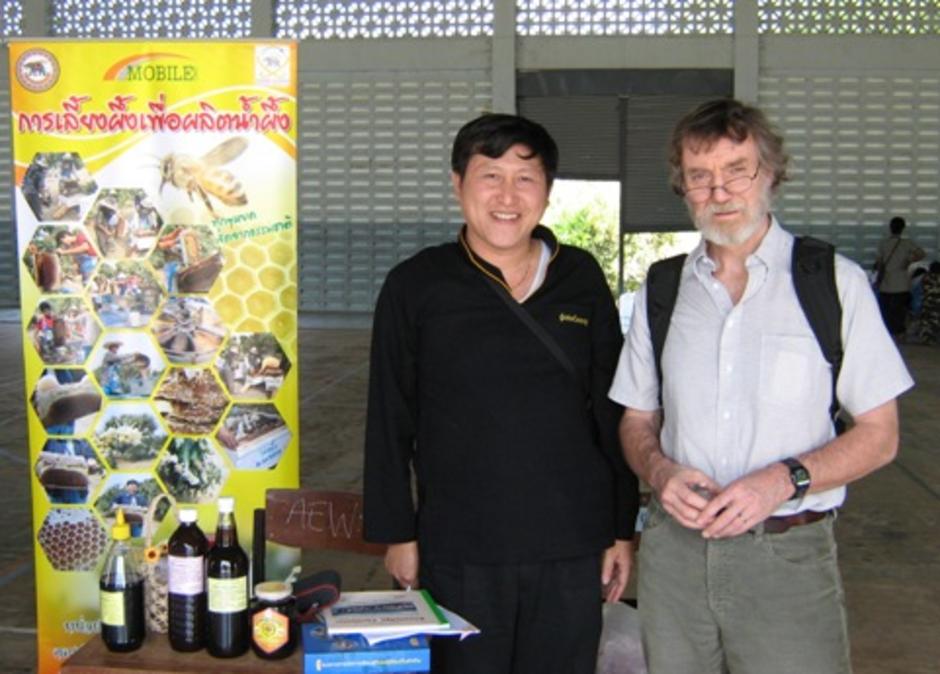 beeman และ Prof.Julian Tyson