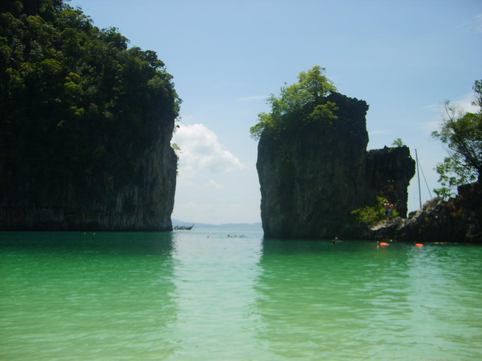 เกาะห้อง กระบี่