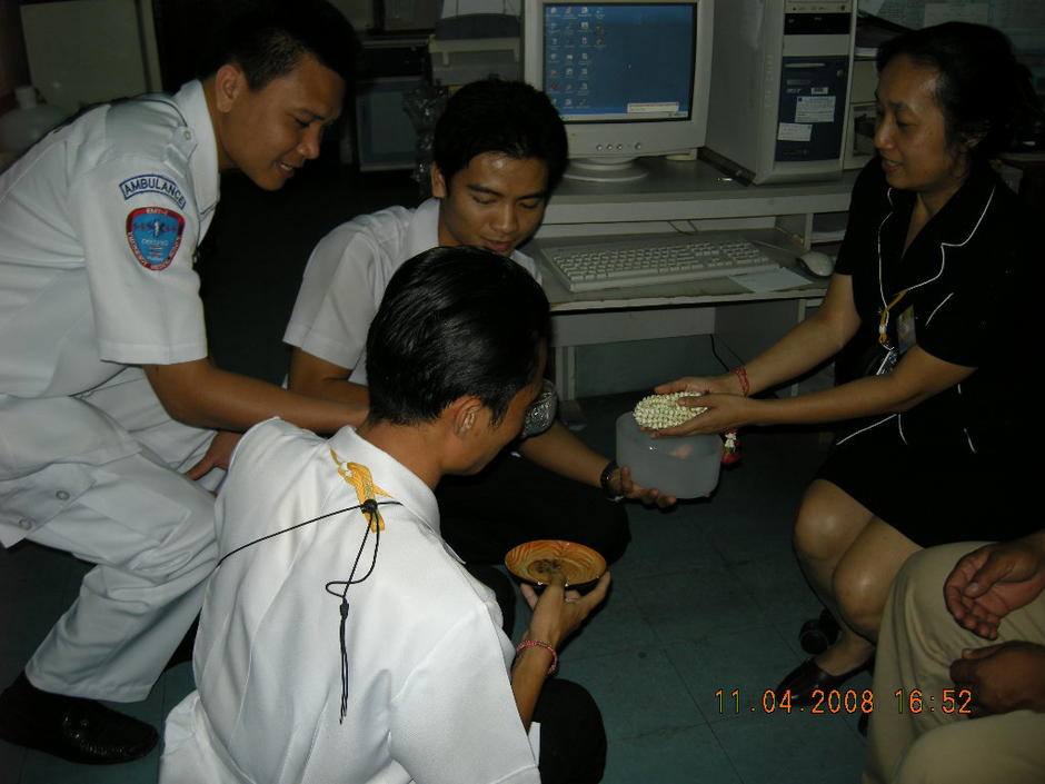 รดน้ำดำหัว