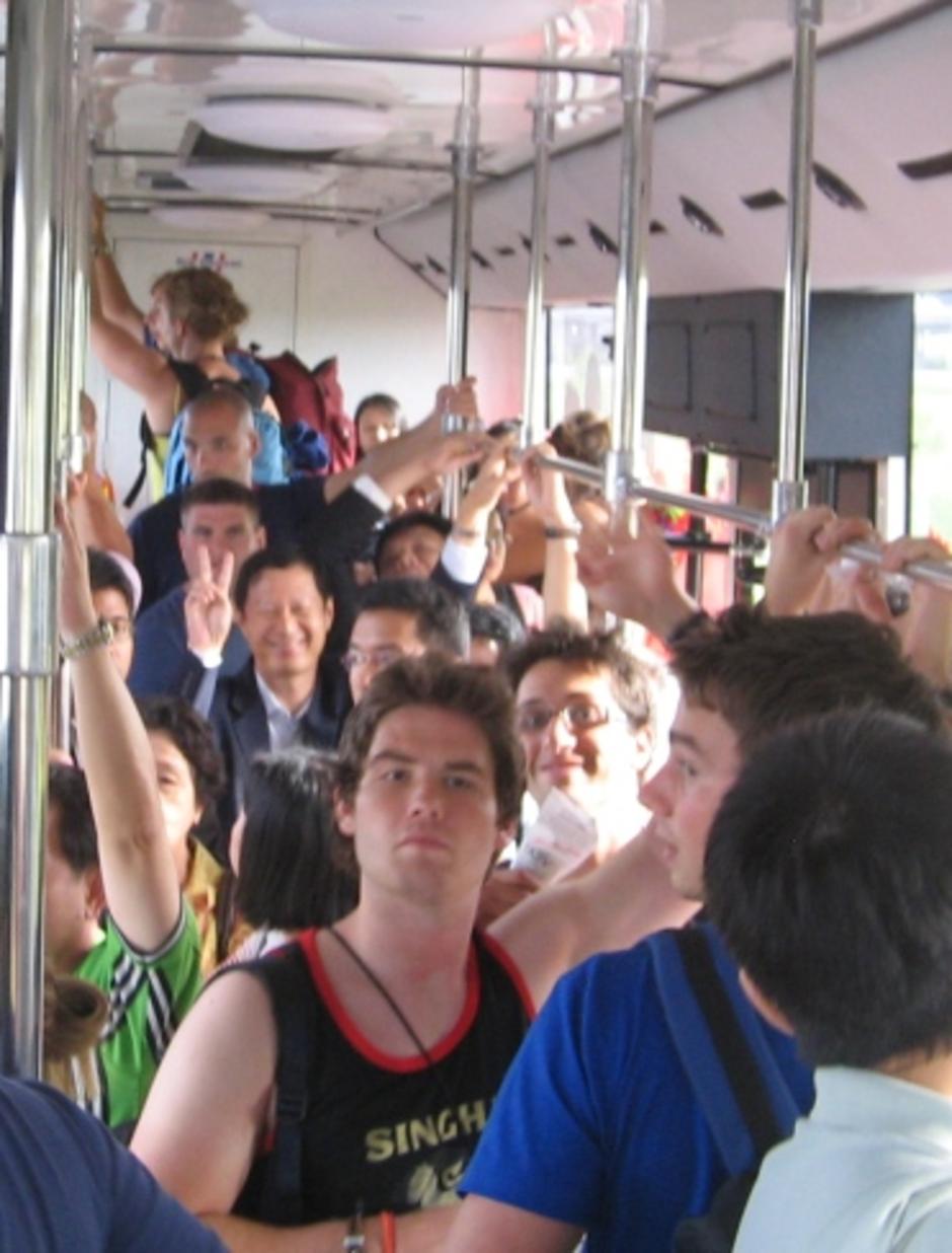 ภายในรถ Shuttle Bus
