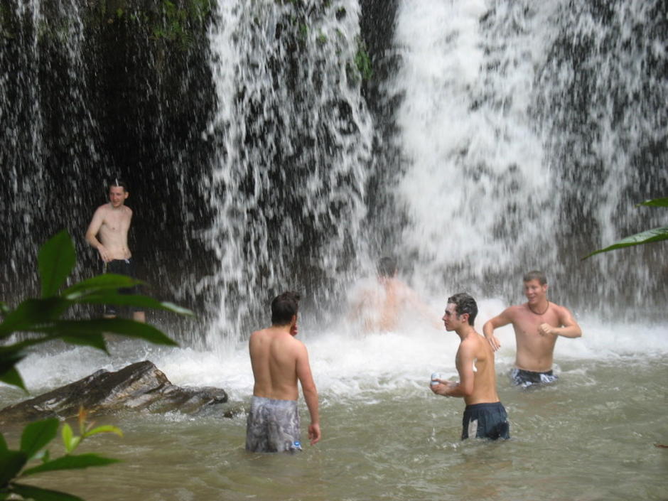 EnJoY SWiMMinG!