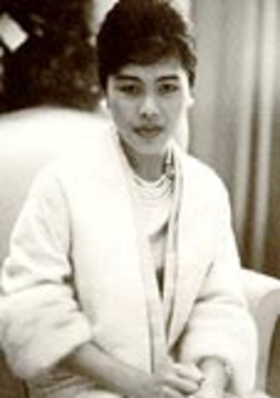 พระราชประวัติ พระราชินี สมเด็จพระนางเจ้าสิริกิติ์ พระบรมราชินีนาถ ชม ภาพพระราชินี รูปพระราชินี อ่าน กลอนพระราชินี ติดตาม พระบรมราโชวาท พระราชดำรัส โครงการพระราชดำริ และ พระราชกรณียกิจ ของ พระราชินี