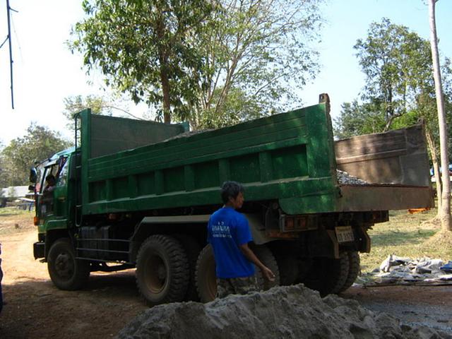 Large_2001201101