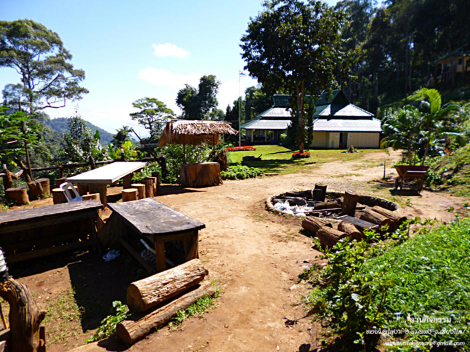 http://cdn.gotoknow.org/assets/media/files/000/857/016/original_RoadtoDoiMonNgao_16.jpg?1355073695