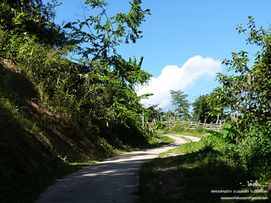 http://cdn.gotoknow.org/assets/media/files/000/857/027/original_RoadtoDoiMonNgao_24.jpg?1355075470